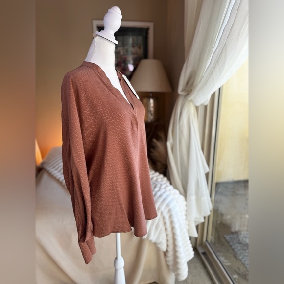 Vince Terracotta Women's Blouse - Picture 5 of 6